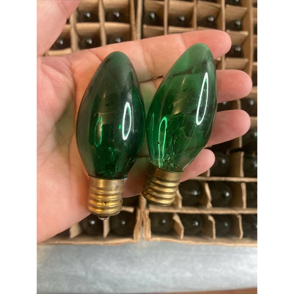 Lot of 100 New Vintage GREEN C9 Christmas Bulbs - All Working! - Picture 3 of 5